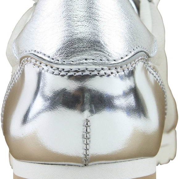 Silver Chalk Women's Ian Mirror Metallic Suede - Picture 4 of 7